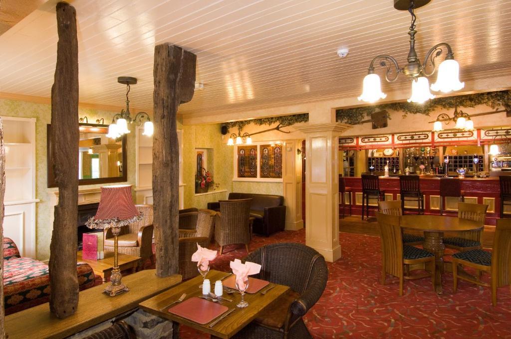 The Roebuck Inn - Relaxinnz Harrietsham Exterior foto